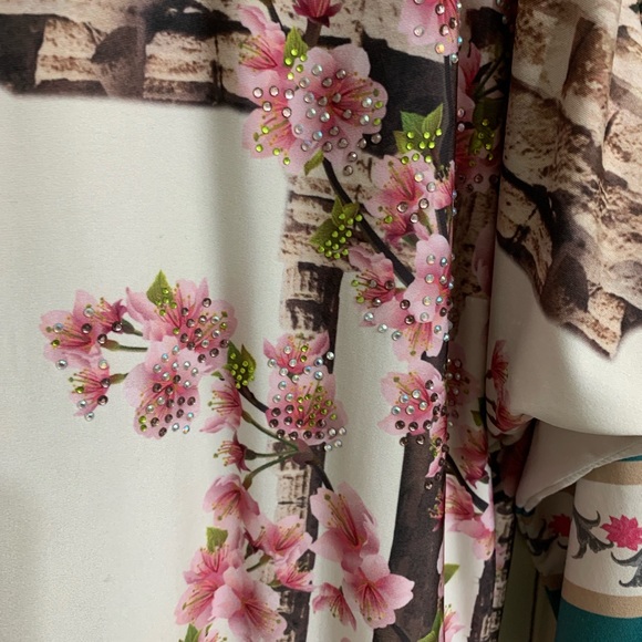 Women 3/4 sleeve top - Picture 3 of 4